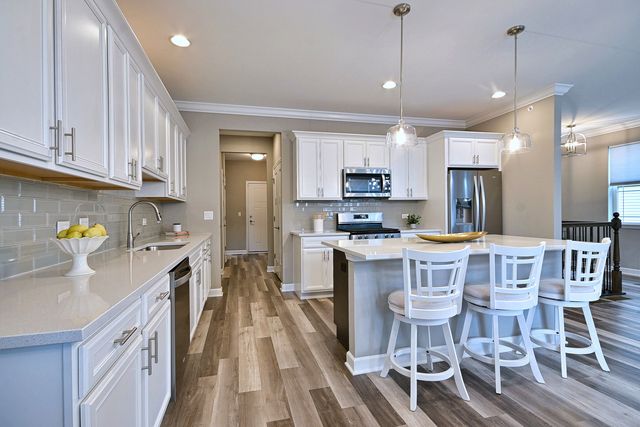 768 Eagle Court, Addison, IL 60101