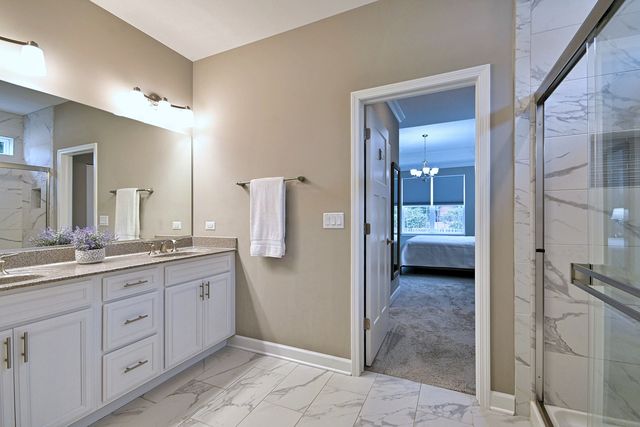 768 Eagle Court, Addison, IL 60101
