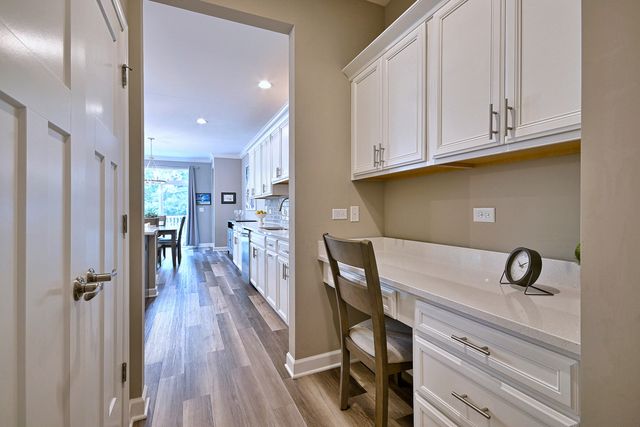 768 Eagle Court, Addison, IL 60101