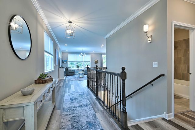 768 Eagle Court, Addison, IL 60101