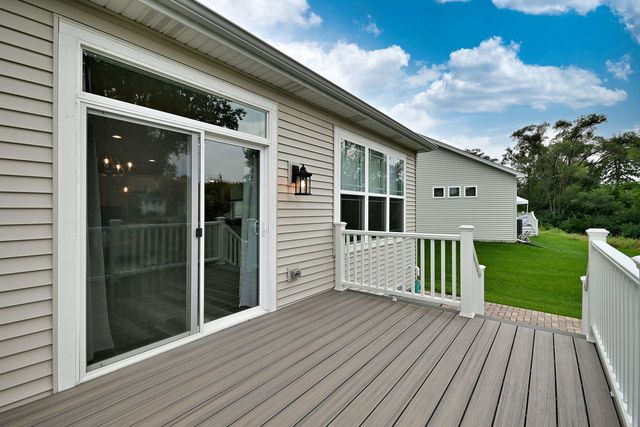 768 Eagle Court, Addison, IL 60101