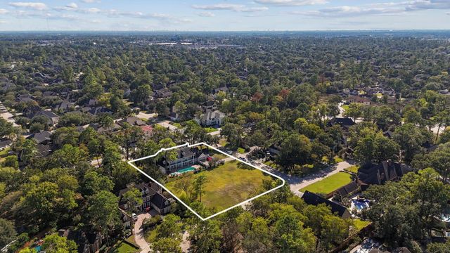 2922 Cedar Woods Place, Houston, TX 77068