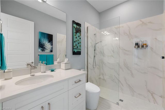 17 Willoughby DR, Naples, FL 34110