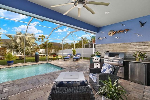 17 Willoughby DR, Naples, FL 34110