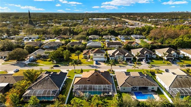 17 Willoughby DR, Naples, FL 34110