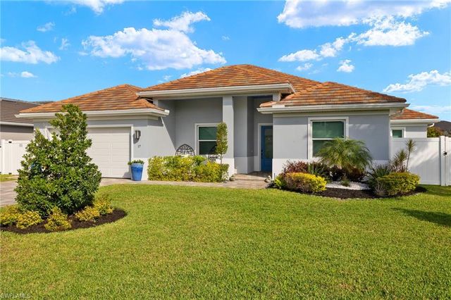 17 Willoughby DR, Naples, FL 34110