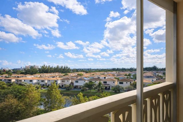 800 NE 195th Street 606, Miami, FL 33179