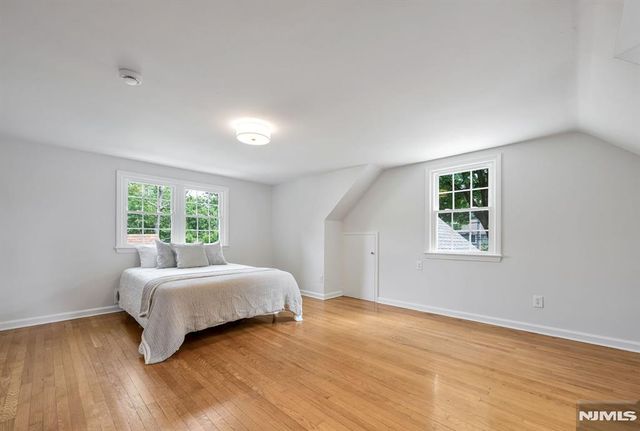 79 Highland Road, Glen Rock, NJ 07452