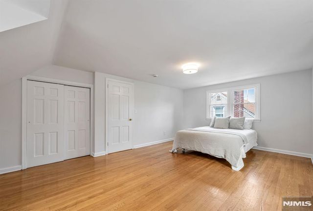 79 Highland Road, Glen Rock, NJ 07452