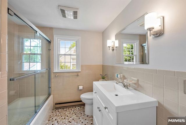 79 Highland Road, Glen Rock, NJ 07452