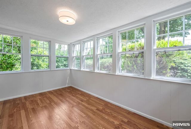 79 Highland Road, Glen Rock, NJ 07452
