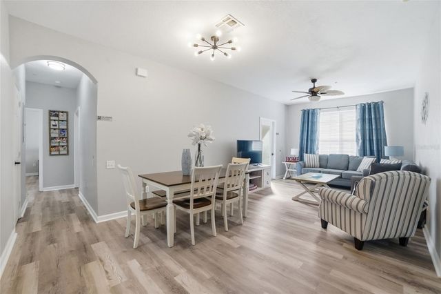2302 SILVER PALM DRIVE 202, Kissimmee, FL 34747