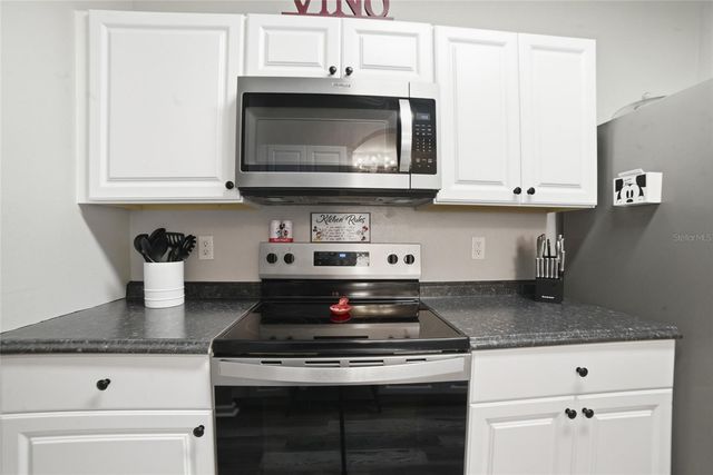 2302 SILVER PALM DRIVE 202, Kissimmee, FL 34747