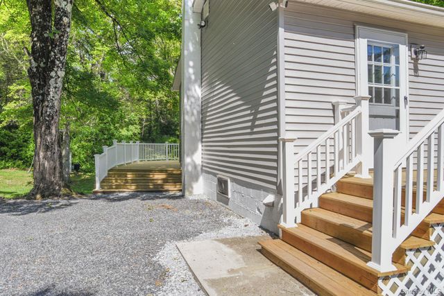 287 Norton Road, Red Hook, NY 12571