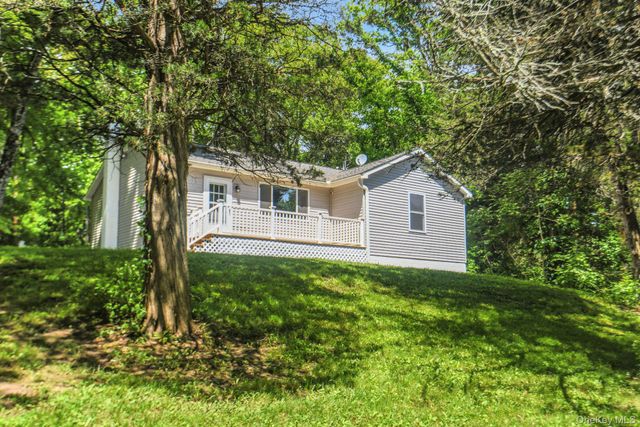 287 Norton Road, Red Hook, NY 12571