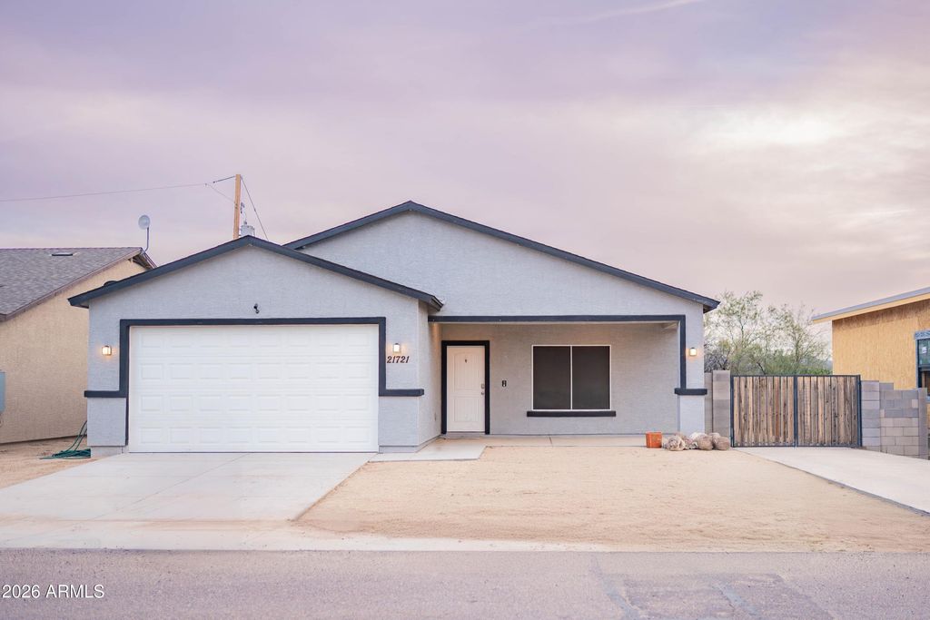 21721 W LAURA Street, Wittmann, AZ 85361