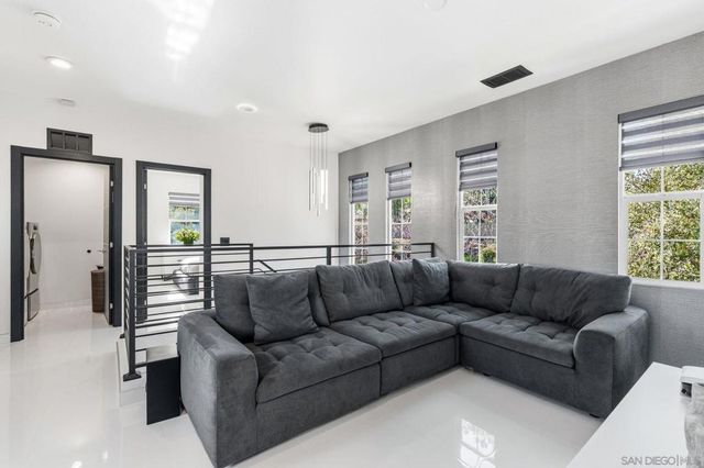 3410 Filoli Cir, Carlsbad, CA 92009