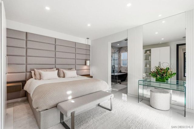 3410 Filoli Cir, Carlsbad, CA 92009