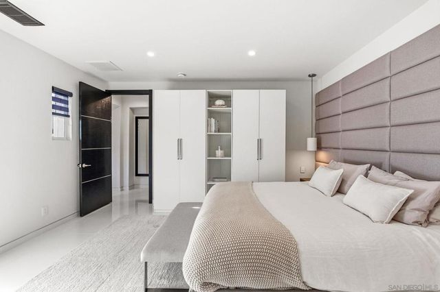 3410 Filoli Cir, Carlsbad, CA 92009