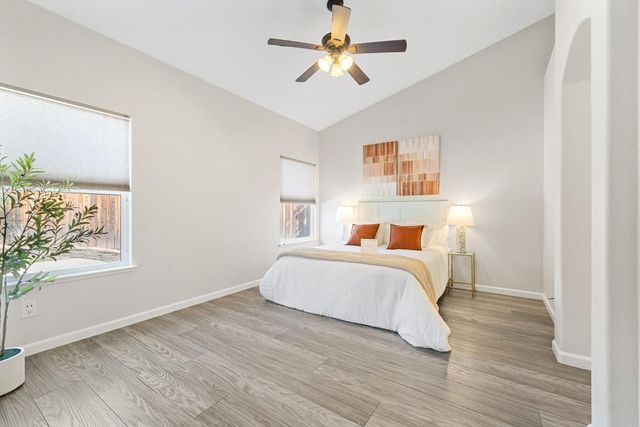 28 Cayucos Ct, Roseville, CA 95678