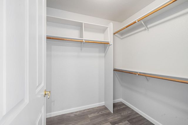 28 Cayucos Ct, Roseville, CA 95678