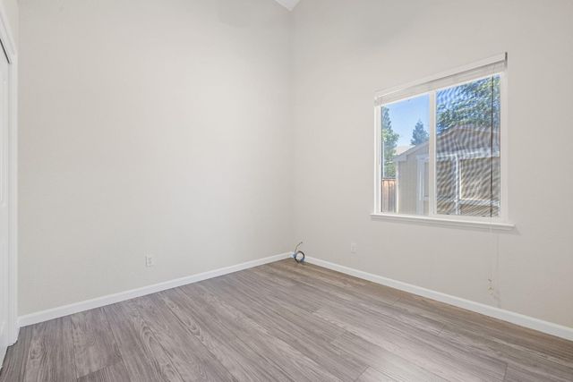 28 Cayucos Ct, Roseville, CA 95678
