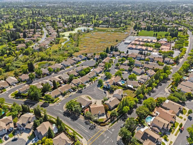 28 Cayucos Ct, Roseville, CA 95678