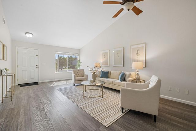 28 Cayucos Ct, Roseville, CA 95678
