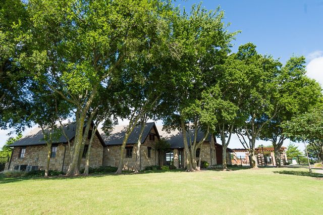 969 CANTERBURY Lane, Forney, TX 75126