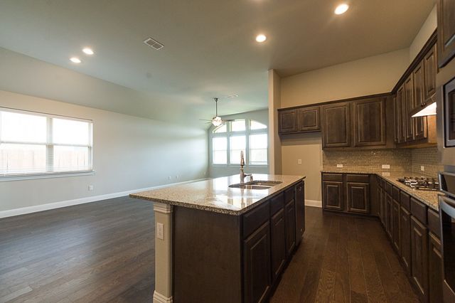 969 CANTERBURY Lane, Forney, TX 75126