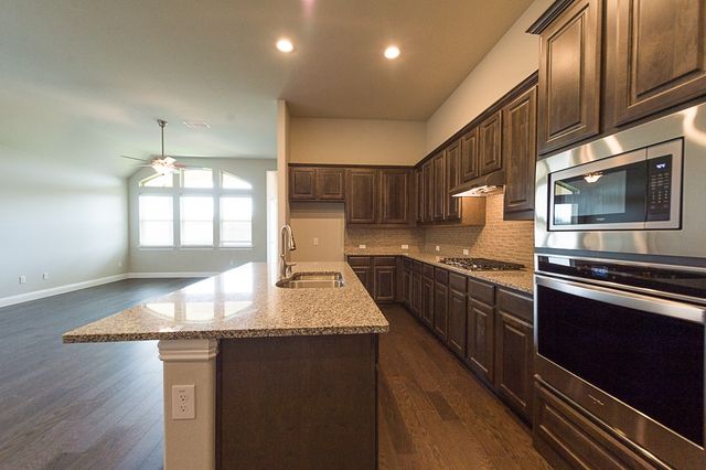 969 CANTERBURY Lane, Forney, TX 75126