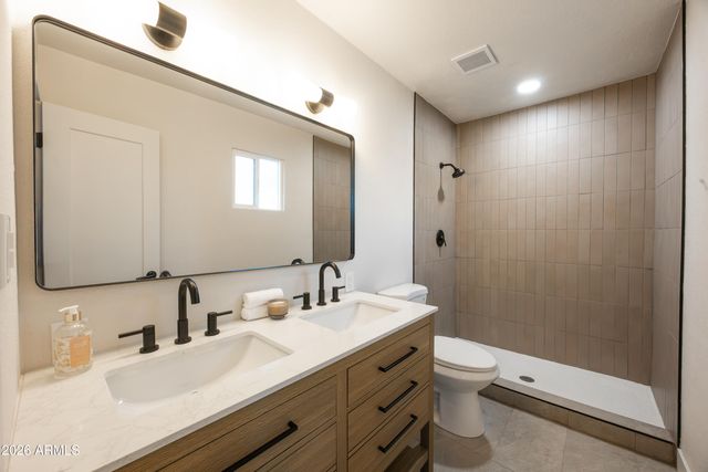 3322 E BLOOMFIELD Road, Phoenix, AZ 85032