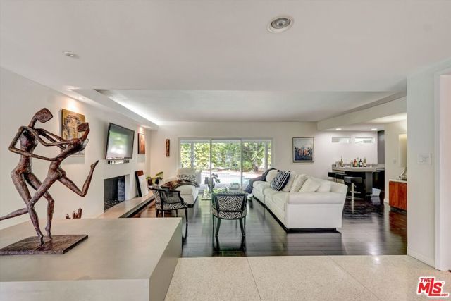 3530 Royal Woods Drive, Sherman Oaks, CA 91403