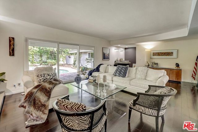 3530 Royal Woods Drive, Sherman Oaks, CA 91403