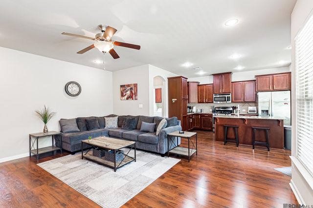 8062 Antebellum Ave, Baton Rouge, LA 70820