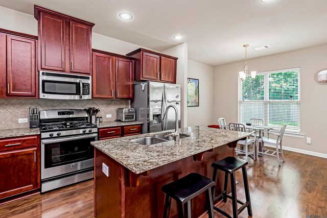 8062 Antebellum Ave, Baton Rouge, LA 70820
