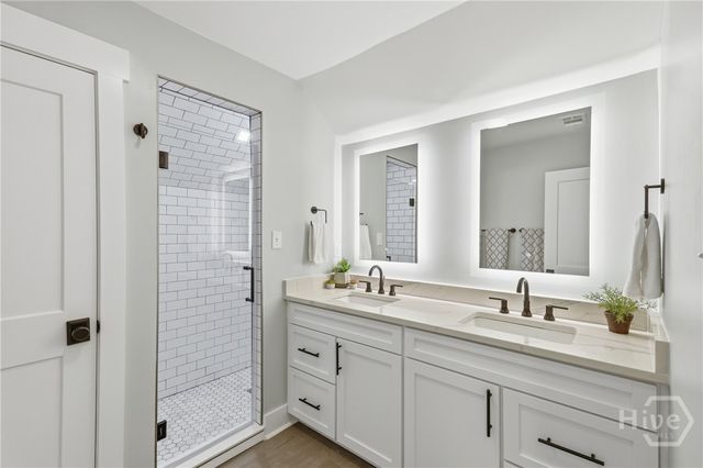 7502 Central Avenue, Savannah, GA 31406