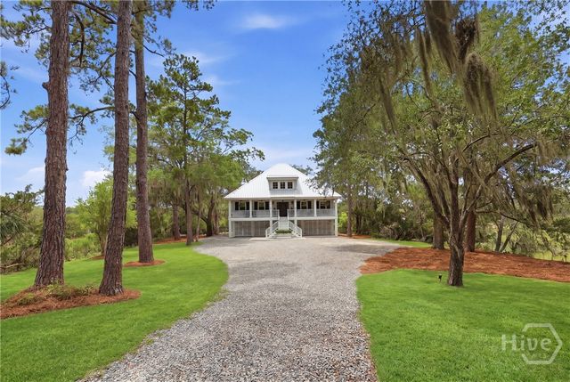 7502 Central Avenue, Savannah, GA 31406