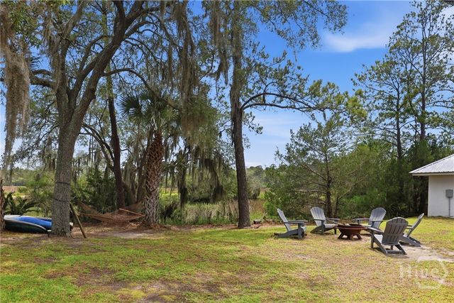 7502 Central Avenue, Savannah, GA 31406