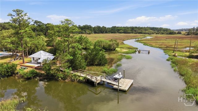 7502 Central Avenue, Savannah, GA 31406
