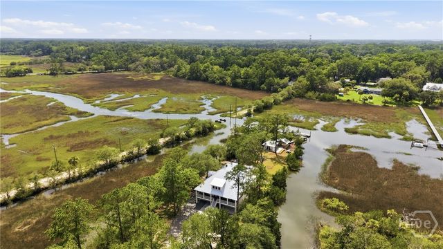 7502 Central Avenue, Savannah, GA 31406