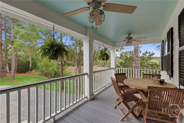 7502 Central Avenue, Savannah, GA 31406