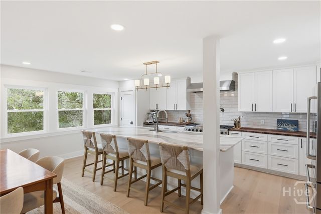 7502 Central Avenue, Savannah, GA 31406