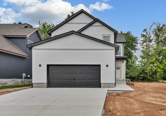 302 Switchgrass Dr, Clarksville, TN 37042