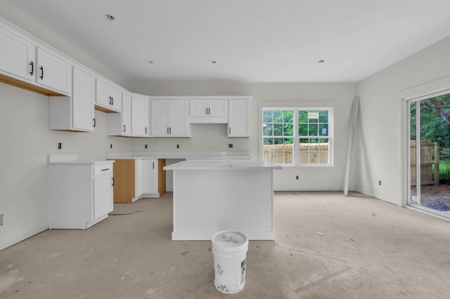 302 Switchgrass Dr, Clarksville, TN 37042
