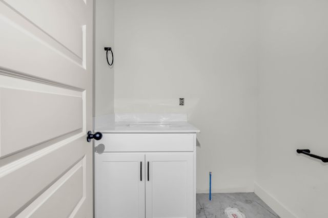 302 Switchgrass Dr, Clarksville, TN 37042