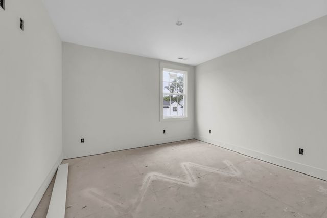 302 Switchgrass Dr, Clarksville, TN 37042