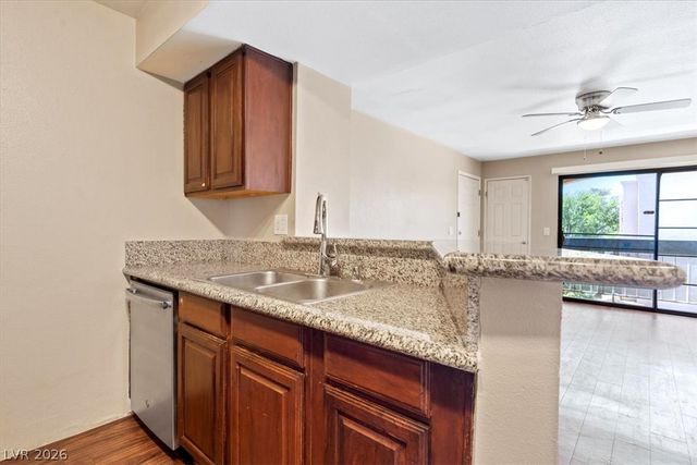 5154 South Jones Boulevard 203, Las Vegas, NV 89118