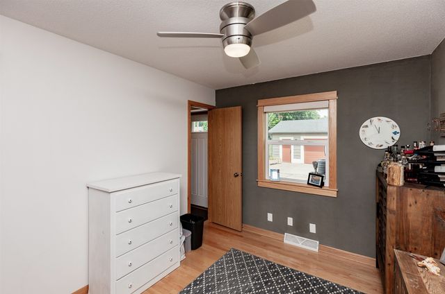 1109 4th Street SW, Altoona, IA 50009