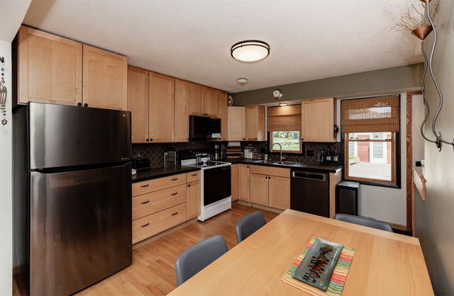 1109 4th Street SW, Altoona, IA 50009